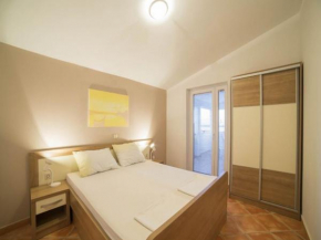 Six Apartments With Terrace And Free Parking Mandre Pag - AE1427